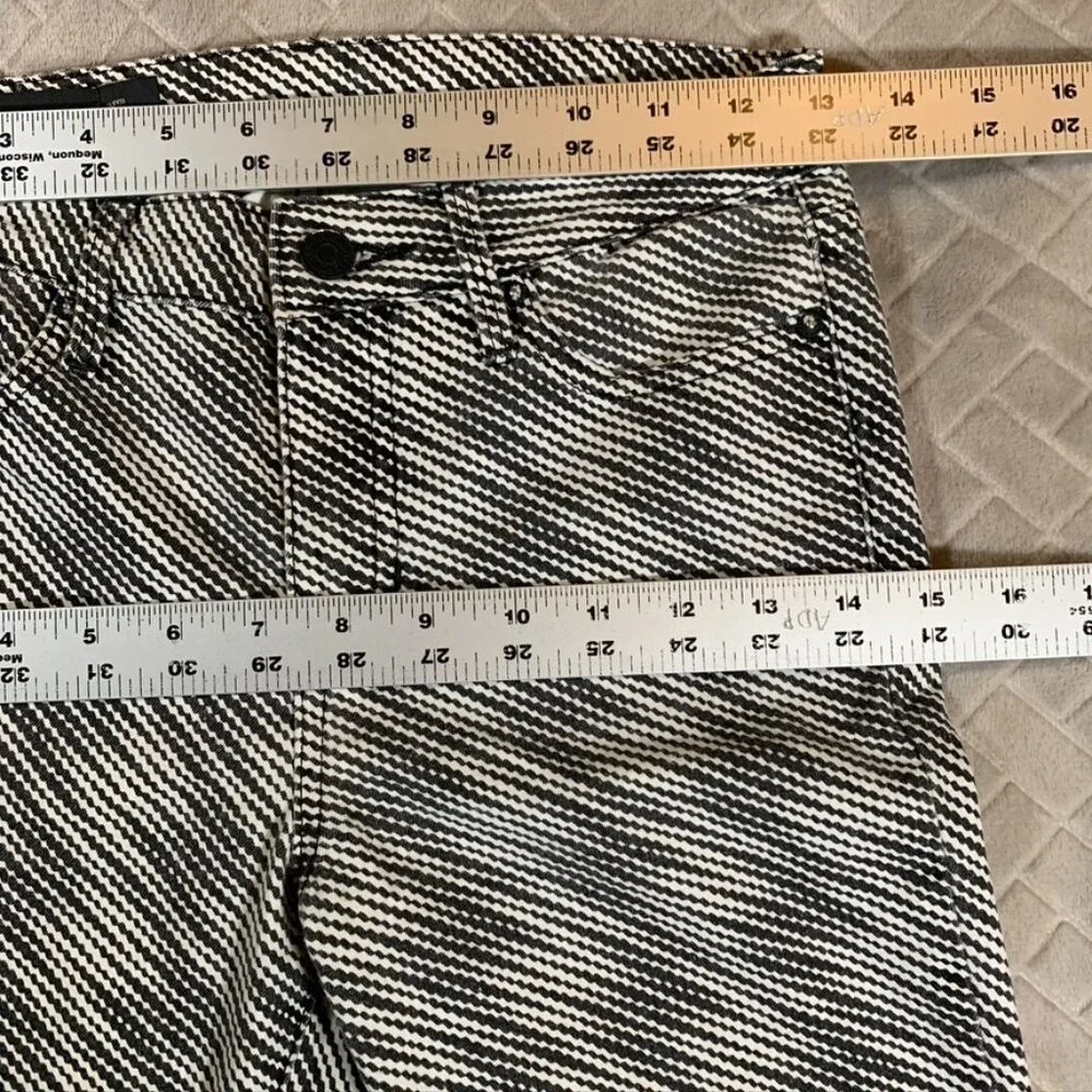 Armani Exchange Womens 26 Denim Jeans Black White Abstract Super Skinny Mid Rise